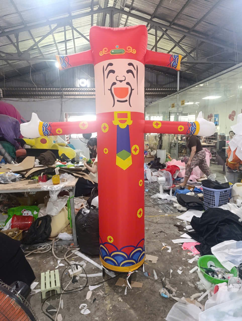 Rối hơi thần tài khai trương
